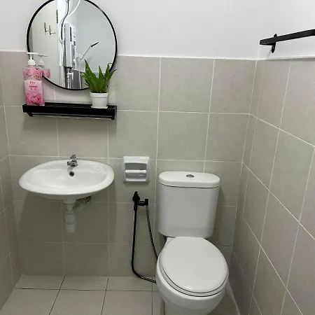 Zals Property Alanis 2R1B Near Klia Airport With Wifi Sepang Exterior photo