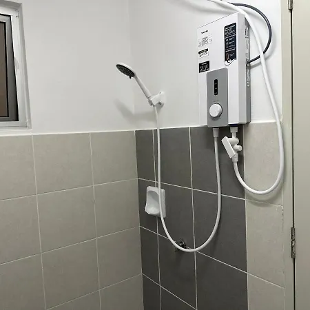 Zals Property Alanis 2R1B Near Klia Airport With Wifi Sepang Exterior photo