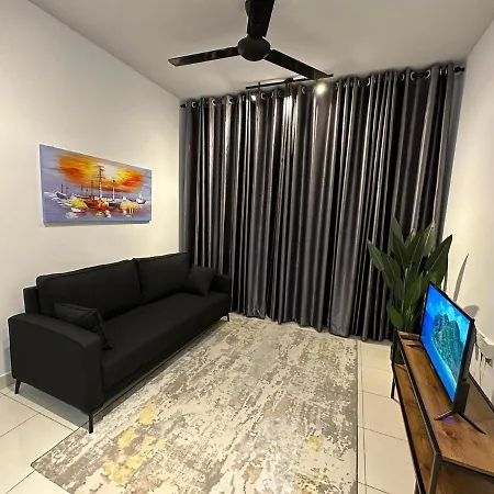 Zals Property Alanis 2R1B Near Klia Airport With Wifi Sepang Exterior photo