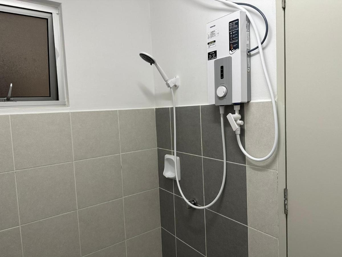 Zals Alanis 2r1b Near Klia Airport With Wifi Apartment