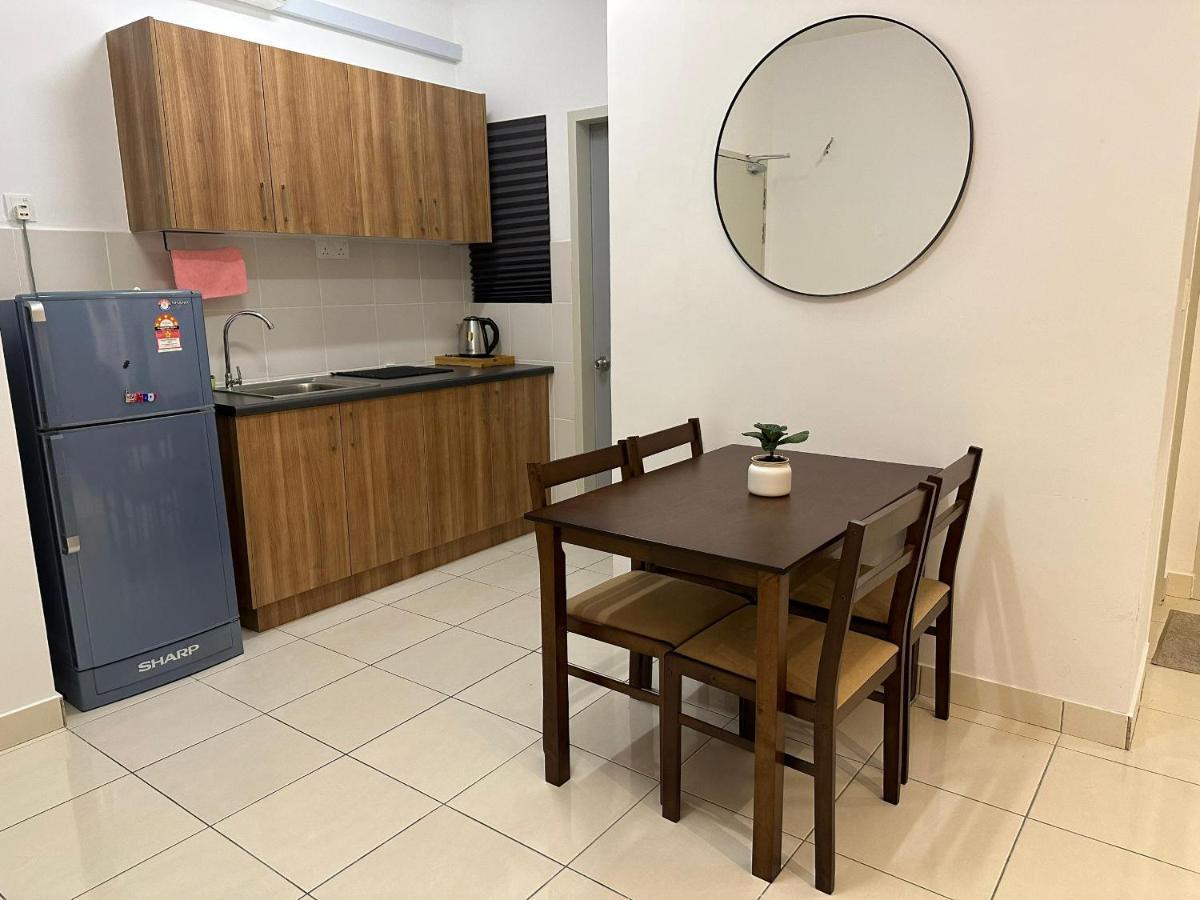 Zals Alanis 2r1b Near Klia Airport With Wifi *